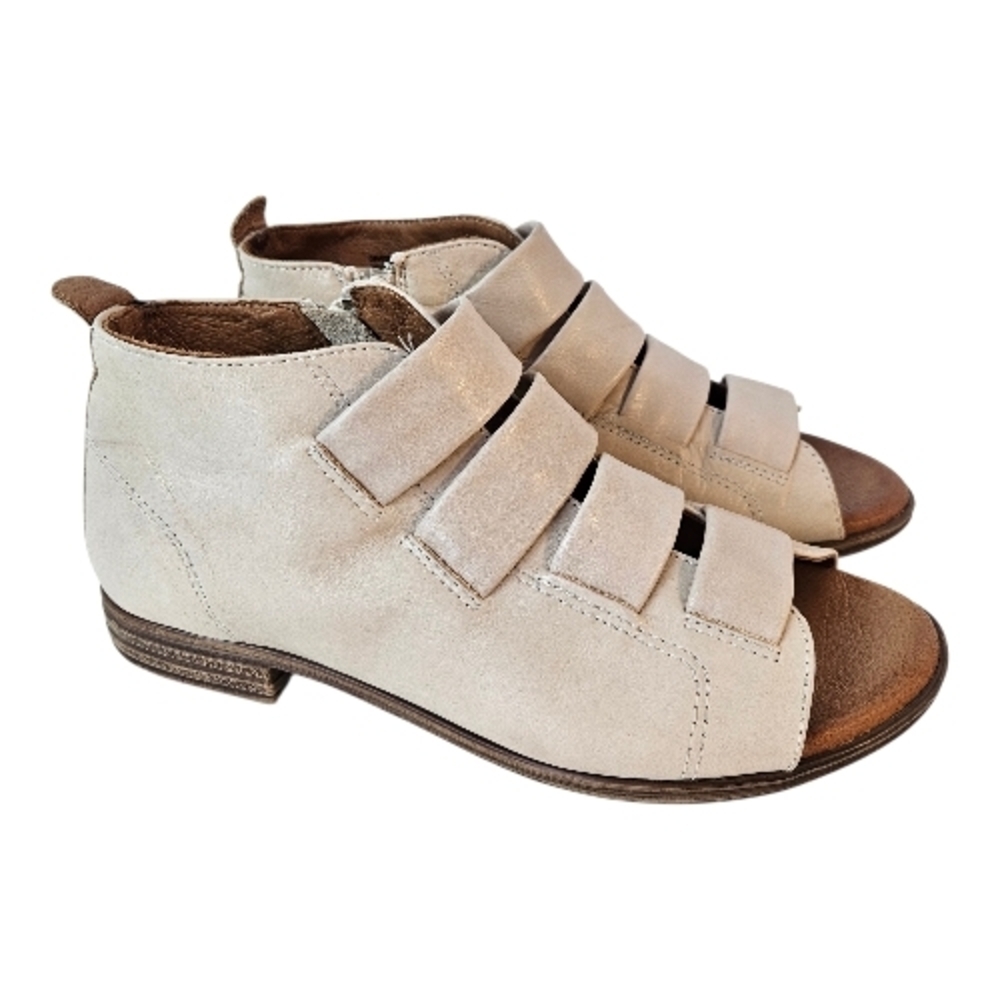 Miz Mooz Dewdrop Leather Side Zip Sandals Cream Size 39 Wide - Picture 2 of 11